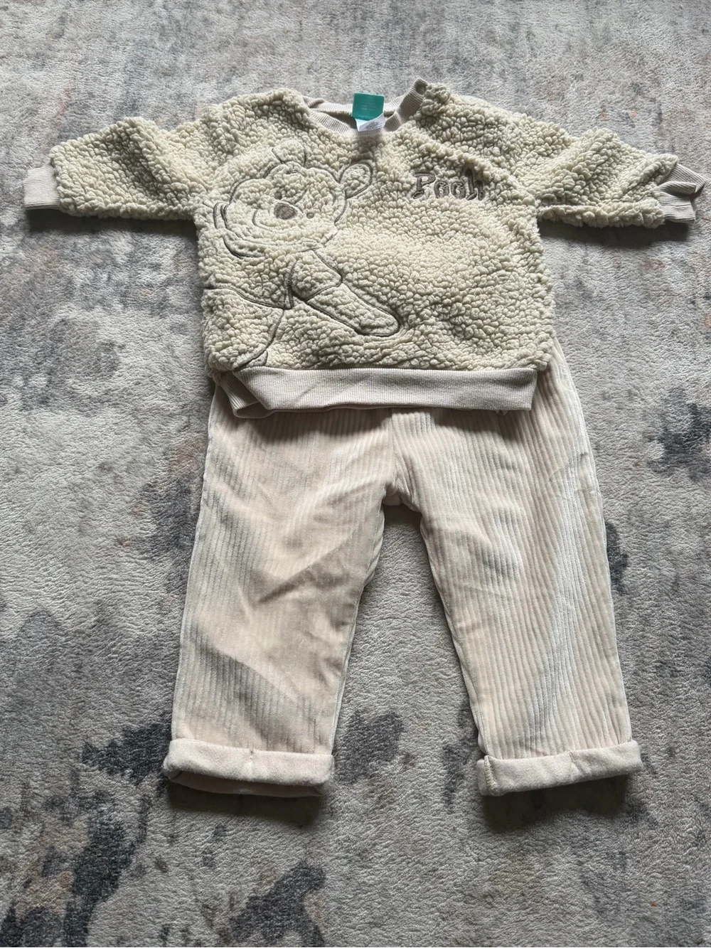 N/A baby’s clothing